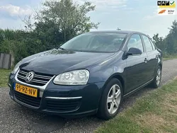 Grijs Gebruikt 2005 VW Jetta Trendline Sedan | € 2.250 (Iets duurder)