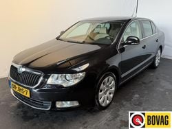 Zwart (parellak) Gebruikt 2009 Skoda Superb Business Line Hatchback | € 3.950 (Goede deal)