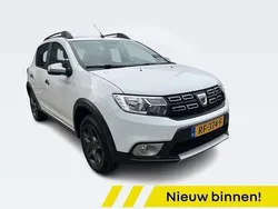 Wit Gebruikt 2017 Dacia Sandero Stepway Hatchback | € 11.945 (Iets duurder)