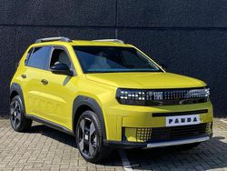 Geel Nieuw 2025 Fiat Grande Panda Hatchback | € 26.445 (Goede deal)