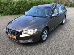 Bruin, metallic lak Gebruikt 2015 Volvo V70 Stationwagen | € 8.950 (Duur)