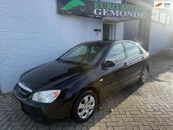 Zwart Gebruikt 2006 Kia Cerato LX Sedan | € 1.599 (Goede deal)