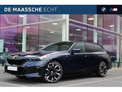 Blauw Gebruikt 2025 BMW 530e M Sport Stationwagen | € 100.090