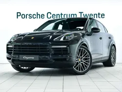 Diepzwart metallic Gebruikt 2021 Porsche Cayenne SUV | € 79.900 (Eerlijke prijs)