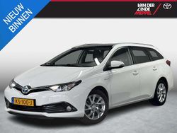 Wit Gebruikt 2016 Toyota Auris Touring Sports Trend Stationwagen | € 16.450 (Iets duurder)