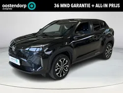 Zwart Gebruikt 2022 Toyota Yaris Cross SUV | € 28.950 (Eerlijke prijs)