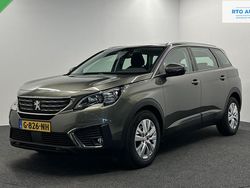 Grijs, metallic lak Gebruikt 2019 Peugeot 5008 Allure MPV | € 17.000 (Eerlijke prijs)