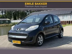 Zwart Gebruikt 2010 Peugeot 107 Urban Move Hatchback | € 1.950 (Goede deal)