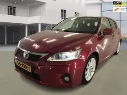 Rood Gebruikt 2011 Lexus CT200h Hatchback | € 6.999 (Goede deal)