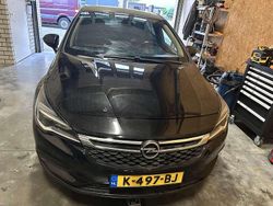 Zwart Gebruikt 2016 Opel Astra Innovation Hatchback | € 5.450 (Eerlijke prijs)