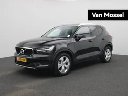 Zwart, metallic lak Gebruikt 2021 Volvo XC40 Momentum SUV | € 31.940 (Goede deal)