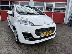Wit Gebruikt 2013 Peugeot 107 Active Hatchback | € 4.950 (Eerlijke prijs)