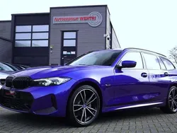 Blauw Gebruikt 2022 BMW 330e Executive Stationwagen | € 39.950 (Eerlijke prijs)