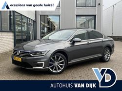 Grijs (metallic) Gebruikt 2016 VW Passat GTE Sedan | € 20.945 (Iets duurder)