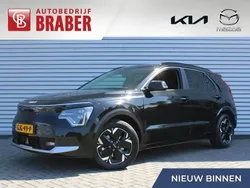 Zwart, metallic lak Gebruikt 2024 Kia e-Niro Advance SUV | € 36.950 (Eerlijke prijs)