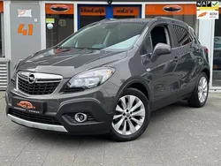Grijs, metallic lak Gebruikt 2015 Opel Mokka Cosmo SUV | € 11.950 (Goede deal)