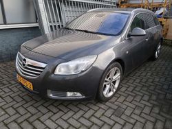 Grijs, metallic lak Gebruikt 2012 Opel Insignia Cosmo Stationwagen | € 5.950
