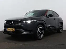 Zwart metallic Gebruikt 2024 Mazda MX30 Edition SUV | € 33.945