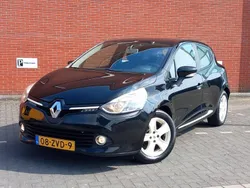 Zwart, metallic lak Gebruikt 2013 Renault Clio IV Expression Hatchback | € 4.950 (Eerlijke prijs)