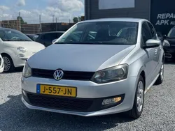 Grijs Gebruikt 2011 VW Polo Highline Hatchback | € 3.950 (Goede deal)