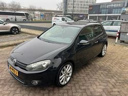 Zwart Gebruikt 2011 VW Golf VI Highline Hatchback | € 7.099 (Eerlijke prijs)