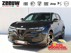 Zwart Nieuw 2025 Alfa Romeo Junior Edizione Speciale SUV | € 40.450 (Eerlijke prijs)