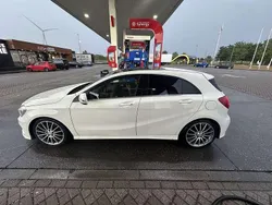 Wit Gebruikt 2015 Mercedes A180 AMG Stationwagen | € 15.200 (Eerlijke prijs)