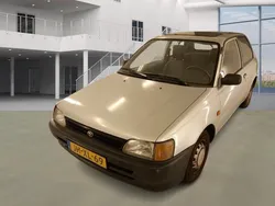 Grijs Gebruikt 1994 Toyota Starlet Hatchback | € 1.995