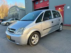 Grijs Gebruikt 2005 Opel Meriva Essentia MPV | € 3.099 (Duur)