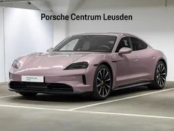 Rood Gebruikt 2024 Porsche Taycan Sedan | € 87.900 (Goede deal)