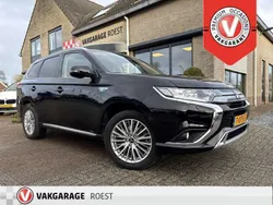 Zwart Gebruikt 2019 Mitsubishi Outlander P-HEV Intense SUV | € 22.750 (Eerlijke prijs)