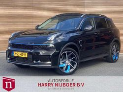 Zwart, metallic lak Gebruikt 2023 Lynk & Co 01 SUV | € 28.900 (Eerlijke prijs)