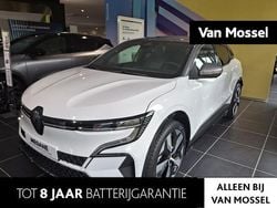 Wit Nieuw 2025 Renault Megane E-Tech Iconic Hatchback | € 38.440 (Eerlijke prijs)