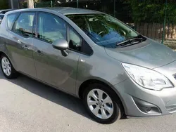 Grijs Gebruikt 2010 Opel Meriva MPV | € 8.950 (Duur)