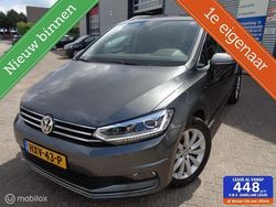 Grijs, metallic lak Gebruikt 2020 VW Touran Comfortline MPV | € 27.950 (Iets duurder)