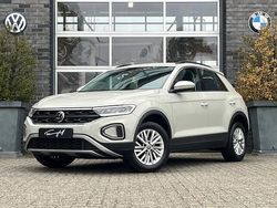 Wit Gebruikt 2024 VW T-Roc Life SUV | € 29.450 (Super prijs)