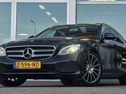 Zwart, metallic lak Gebruikt 2016 Mercedes E200 Ambition Stationwagen | € 22.244 (Goede deal)