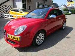Rood Gebruikt 2015 Alfa Romeo MiTo Exclusive Hatchback | € 3.450 (Goede deal)