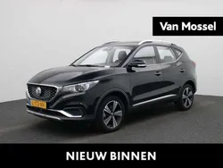 Zwart Gebruikt 2021 MG ZS Luxury Sedan | € 17.495 (Eerlijke prijs)