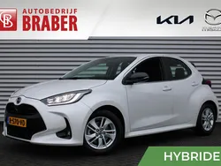 Wit Gebruikt 2022 Mazda 2 Comfort Hatchback | € 25.045 (Eerlijke prijs)