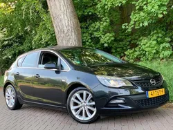 Zwart Gebruikt 2012 Opel Astra Sport Hatchback | € 6.490 (Duur)
