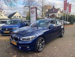 Blauw Gebruikt 2018 BMW 118 Comfort Edition Hatchback | € 13.450 (Super prijs)