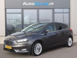Grijs Gebruikt 2017 Ford Focus Titanium Hatchback | € 12.995 (Goede deal)