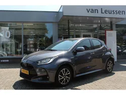 Grijs Gebruikt 2020 Toyota Yaris Edition Hatchback | € 16.900 (Goede deal)