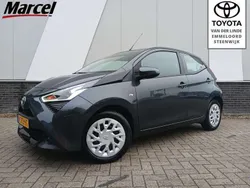 Grijs Gebruikt 2021 Toyota Aygo X-play Hatchback | € 11.200 (Eerlijke prijs)