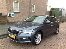 Grijs Gebruikt 2019 Skoda Scala Business Line Hatchback | € 14.950 (Eerlijke prijs)