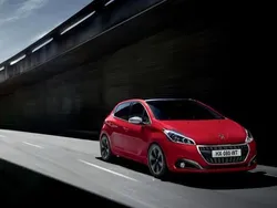 Rood Gebruikt 2019 Peugeot 208 GT-line Hatchback | € 13.500 (Super prijs)