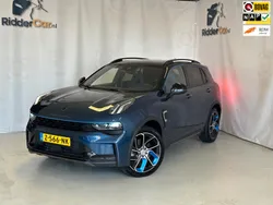 Blauw, metallic lak Gebruikt 2024 Lynk & Co 01 SUV | € 30.999 (Eerlijke prijs)