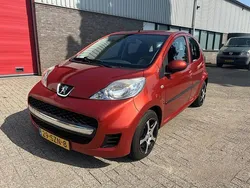 Rood Gebruikt 2009 Peugeot 107 Hatchback | € 2.750 (Goede deal)