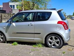 Zilver Gebruikt 2006 Suzuki Swift Exclusive Hatchback | € 1.699 (Goede deal)